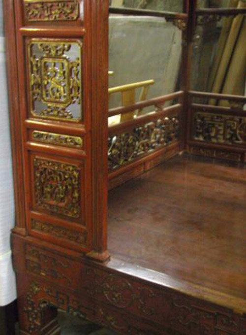 05 Antique Poster Bed 2